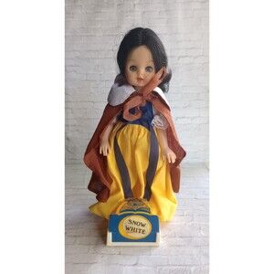 Retro Fairytale Snow White Doll | Collectible 1980s Nostalgic Gift Idea